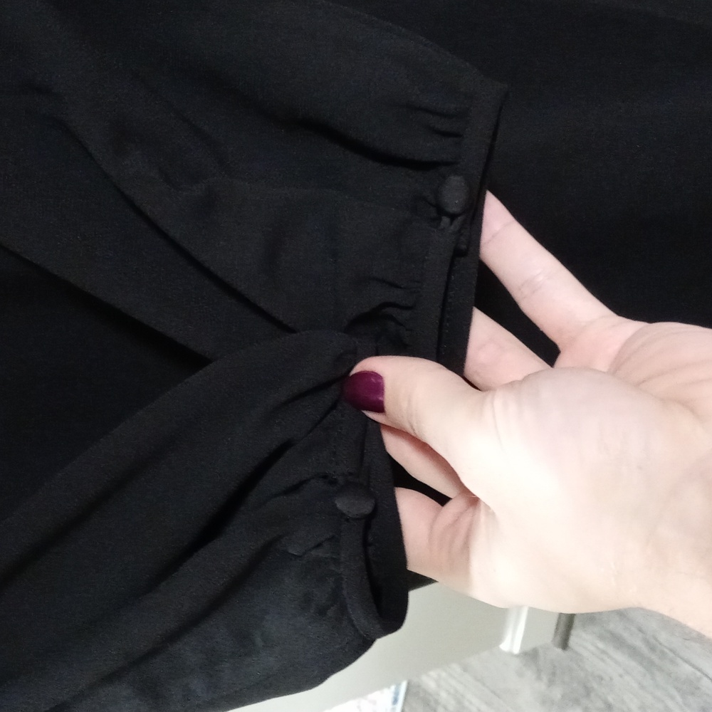 🆕️ 🖤LOFT🖤 - Black L/S Dress w/Sheer Polka Dot Ruffle Detail - Picture 12 of 16